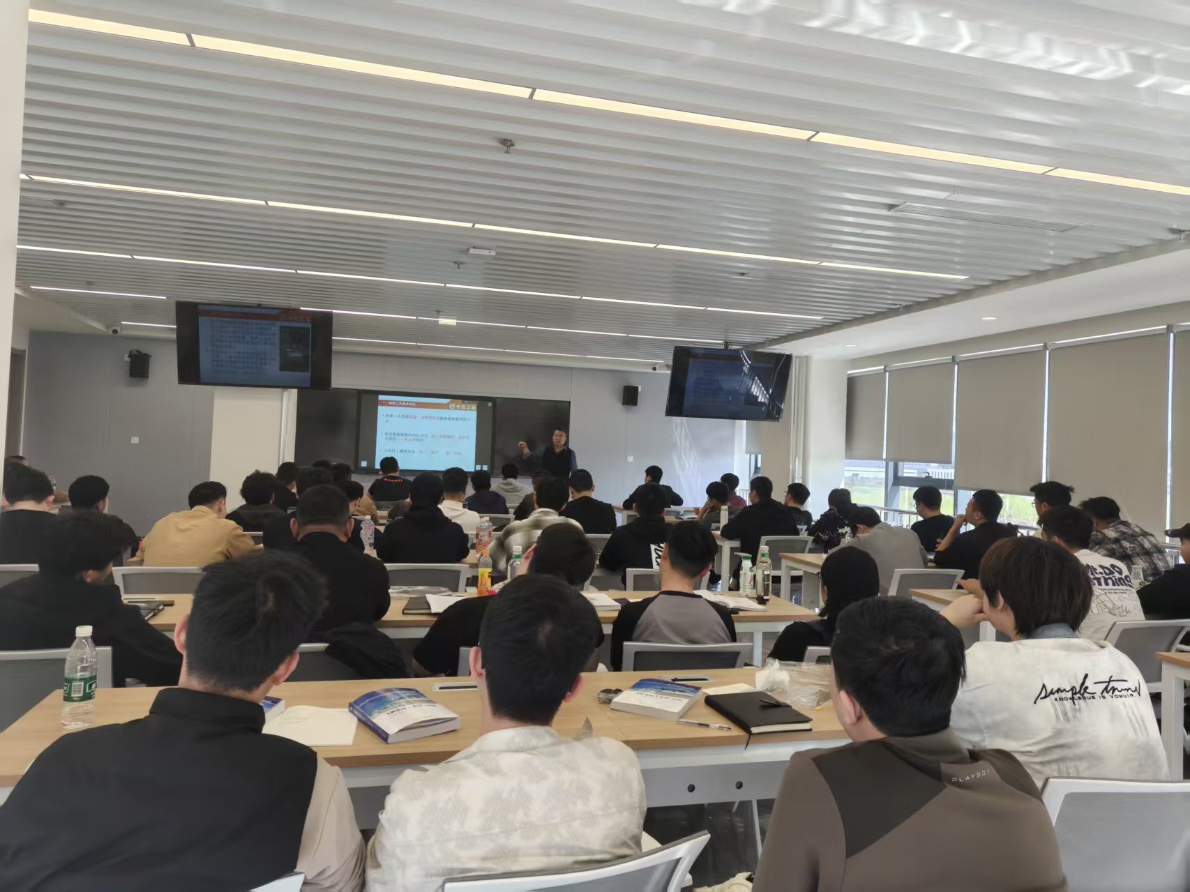 微信图片_20260402155203_240_151.jpg 微信图片_20260402155203_240_151.jpg